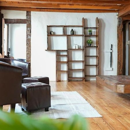Charmante Fachwerk Wohnung Mit Terrasse In Der Altstadt Koblenz  Luaran gambar