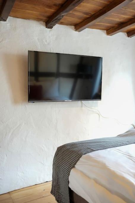 Charmante Fachwerk Wohnung Mit Terrasse In Der Altstadt Koblenz  Luaran gambar