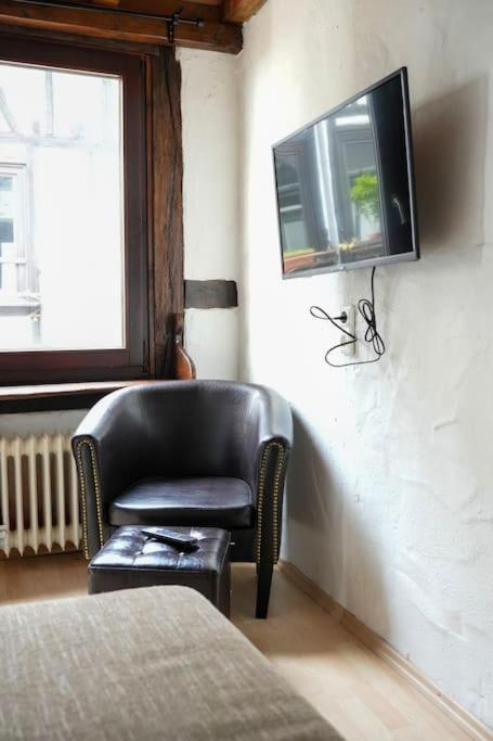 Charmante Fachwerk Wohnung Mit Terrasse In Der Altstadt Koblenz  Luaran gambar