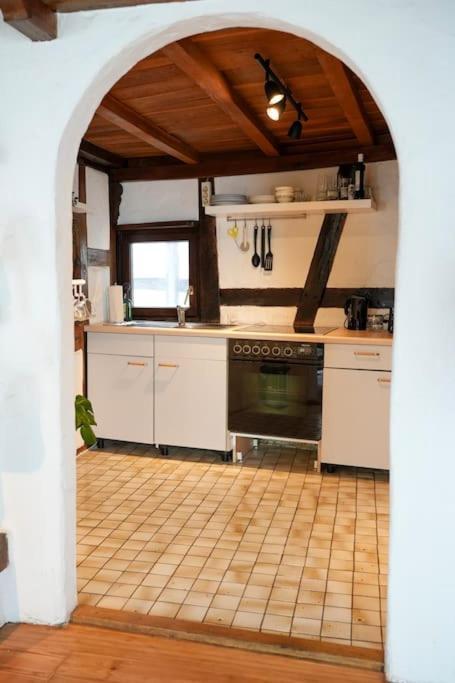 Charmante Fachwerk Wohnung Mit Terrasse In Der Altstadt Koblenz  Luaran gambar