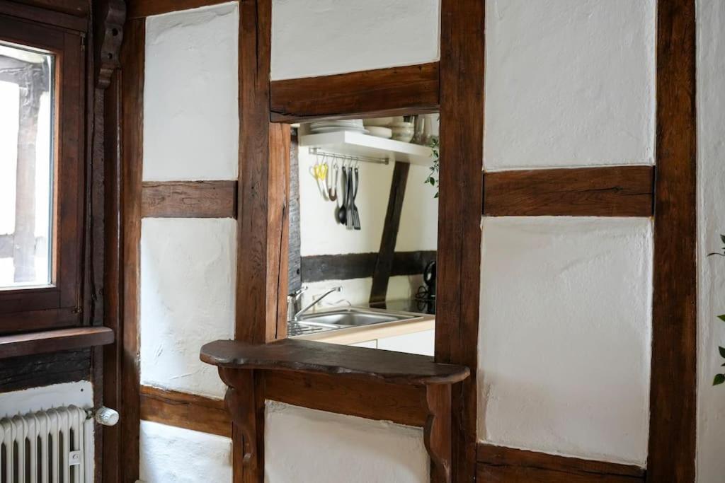 Charmante Fachwerk Wohnung Mit Terrasse In Der Altstadt Koblenz  Luaran gambar